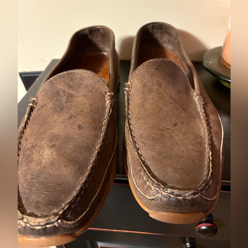 Allen Edmonds leather slip on loafers. Boulder. Shoes. Treaded soles. Size 14